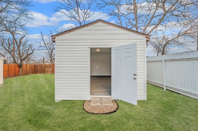 3314 NW 28th Street, Fort Worth, TX 76106