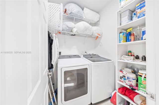 6933 NW 104th Ct 6933, Doral, FL 33178