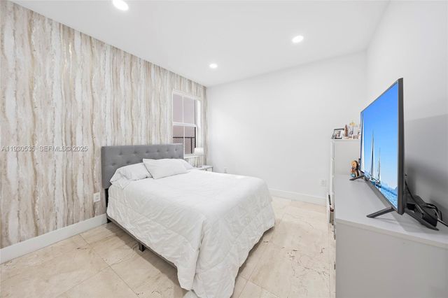 6933 NW 104th Ct 6933, Doral, FL 33178