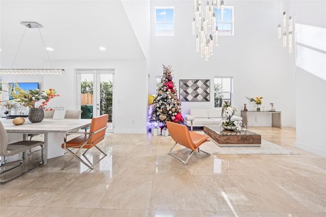 6933 NW 104th Ct 6933, Doral, FL 33178