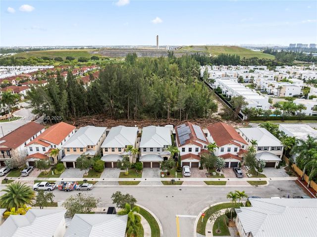 6933 NW 104th Ct 6933, Doral, FL 33178