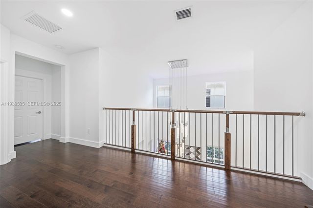 6933 NW 104th Ct 6933, Doral, FL 33178