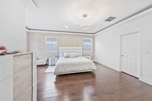 6933 NW 104th Ct 6933, Doral, FL 33178