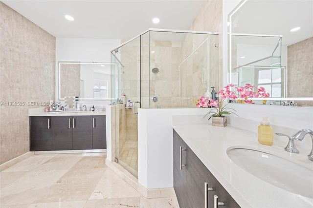 6933 NW 104th Ct 6933, Doral, FL 33178