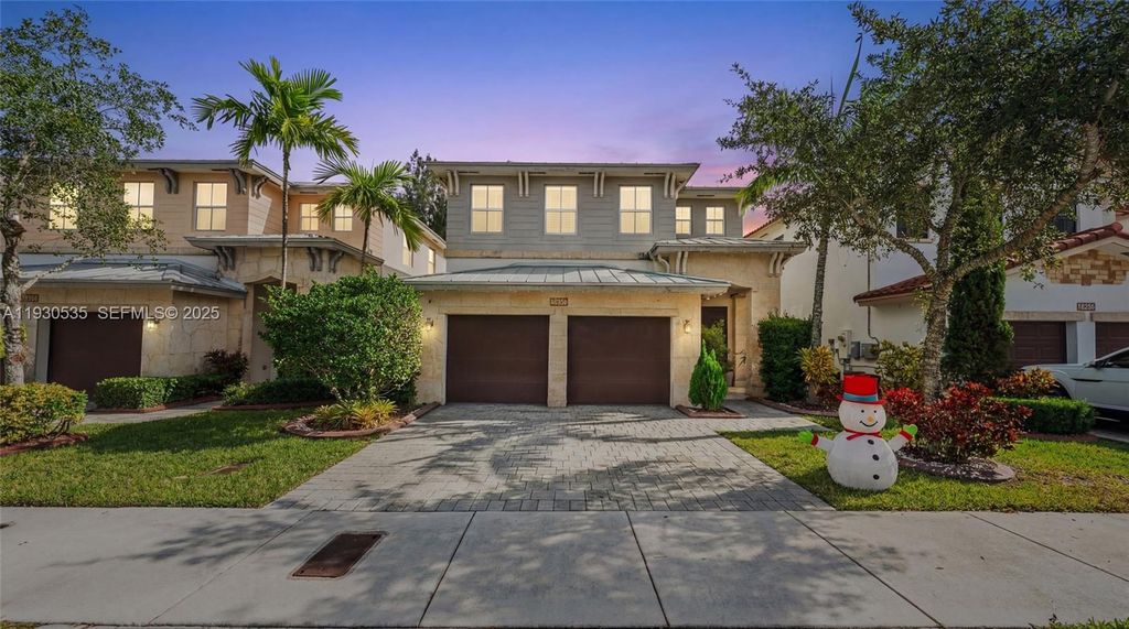 6933 NW 104th Ct 6933, Doral, FL 33178