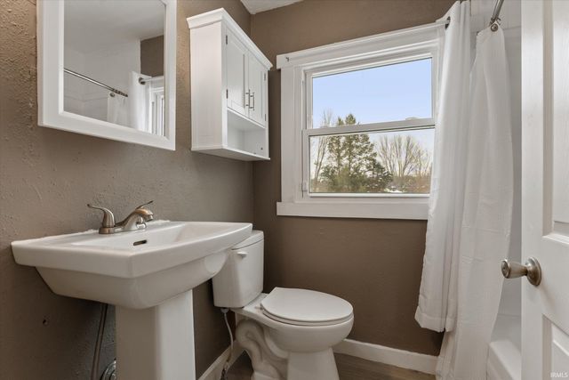 14666 Mill Valley Lane, Granger, IN 46530