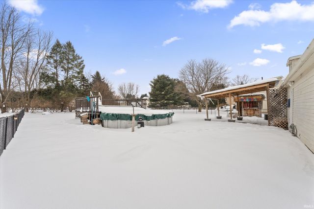 14666 Mill Valley Lane, Granger, IN 46530