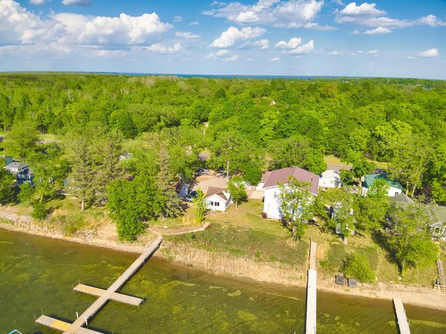 27621 Co Hwy 83 3, Battle Lake, MN 56515
