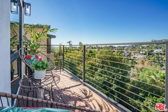 6374 Macal Place, Los Angeles, CA 90068