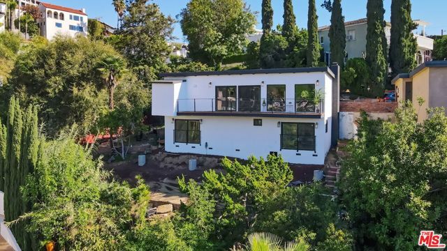 6374 Macal Place, Los Angeles, CA 90068