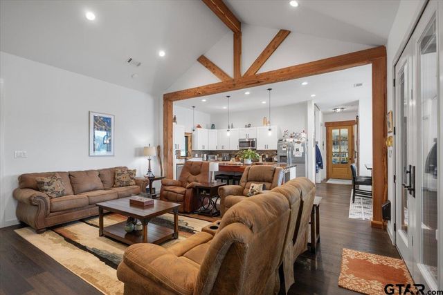 24016 Wildflower Circle, Lindale, TX 75771