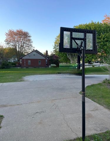 4673 Henry Street, Norton Shores City, MI 49441