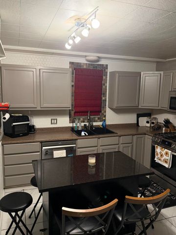 4673 Henry Street, Norton Shores City, MI 49441