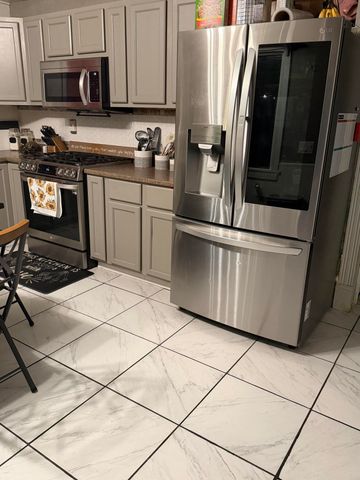 4673 Henry Street, Norton Shores City, MI 49441