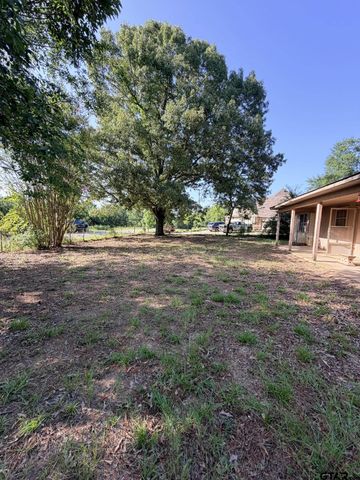 1520 Skidmore Ln., Tyler, TX 75703