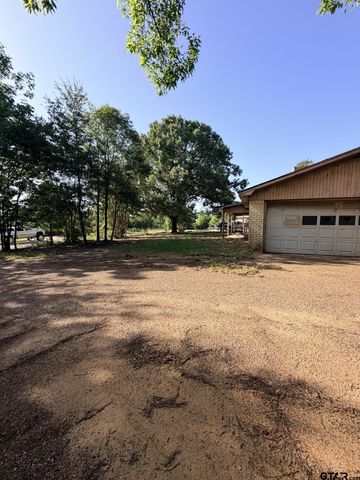 1520 Skidmore Ln., Tyler, TX 75703
