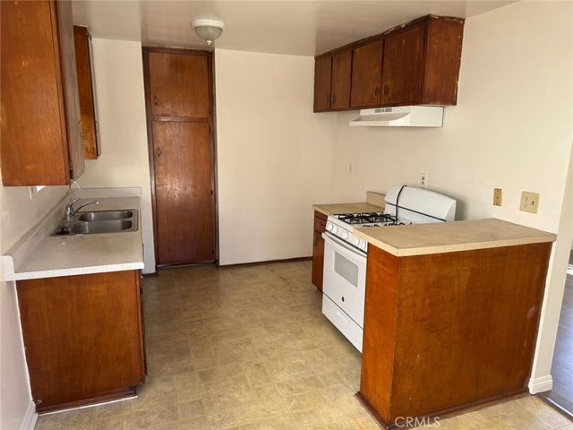 8131 Larson Avenue 2, Garden Grove, CA 92688