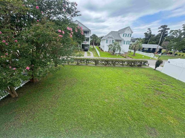 4612 Hedrick St., North Myrtle Beach, SC 29582