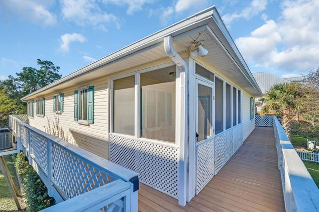 4612 Hedrick St., North Myrtle Beach, SC 29582