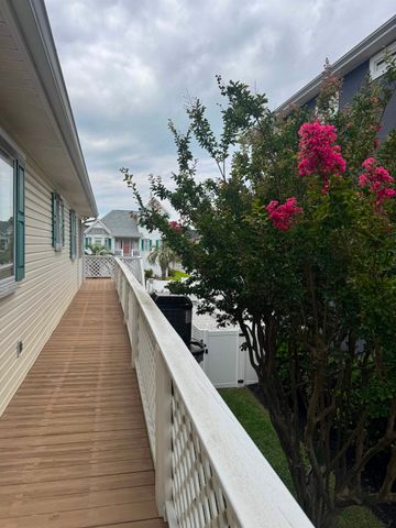 4612 Hedrick St., North Myrtle Beach, SC 29582
