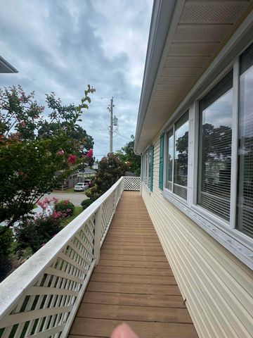 4612 Hedrick St., North Myrtle Beach, SC 29582
