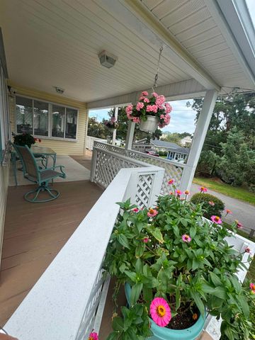 4612 Hedrick St., North Myrtle Beach, SC 29582