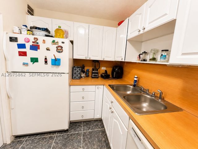 3730 Inverrary Dr 3B, Lauderhill, FL 33319