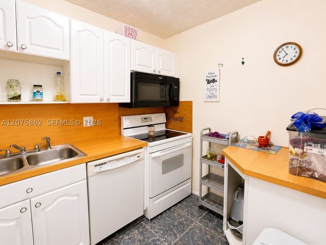 3730 Inverrary Dr 3B, Lauderhill, FL 33319