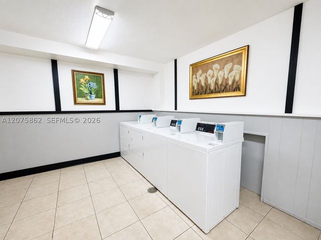 3730 Inverrary Dr 3B, Lauderhill, FL 33319