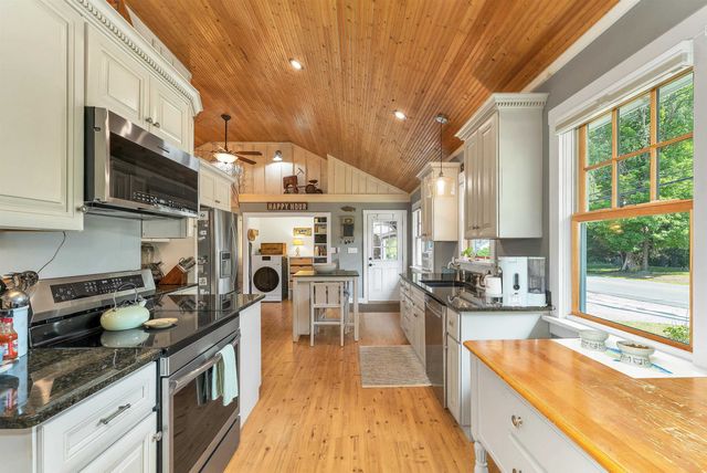 506 N Main Street, Wolfeboro, NH 03894