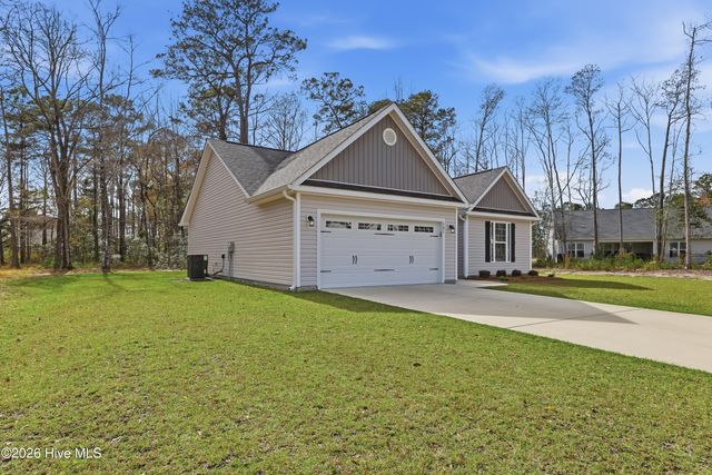 701 Boundary Loop Road NW, Calabash, NC 28467