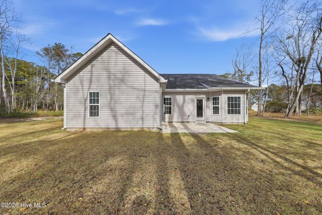 701 Boundary Loop Road NW, Calabash, NC 28467