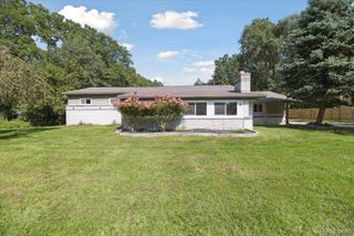 1590 W Rolston Road, Linden, MI 48451