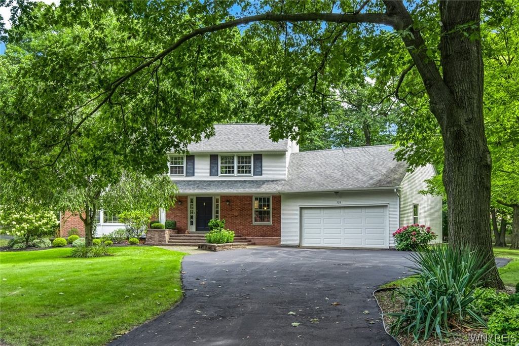723 Mountain View Drive, Lewiston, NY 14092