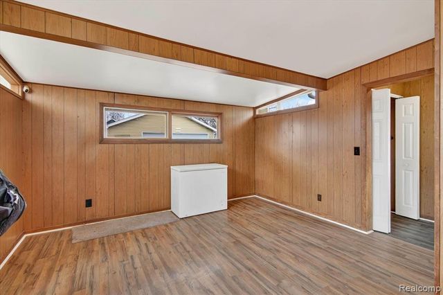 206 N Grinnell Street, Jackson, MI 49202