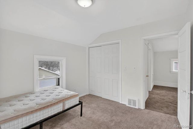 206 N Grinnell Street, Jackson, MI 49202