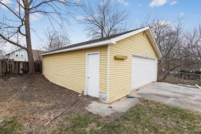 206 N Grinnell Street, Jackson, MI 49202