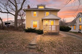 206 N Grinnell Street, Jackson, MI 49202