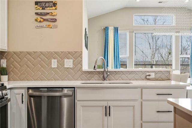 8150 Brewton Bend, Ball Ground, GA 30107