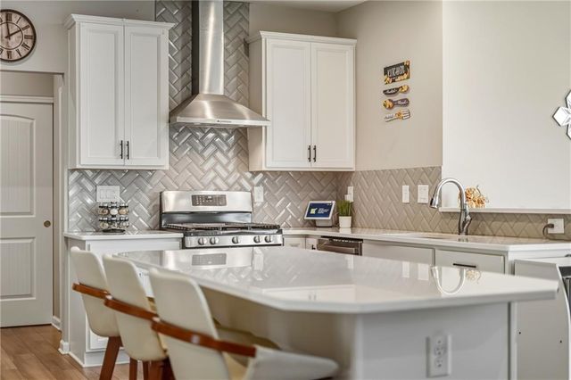 8150 Brewton Bend, Ball Ground, GA 30107