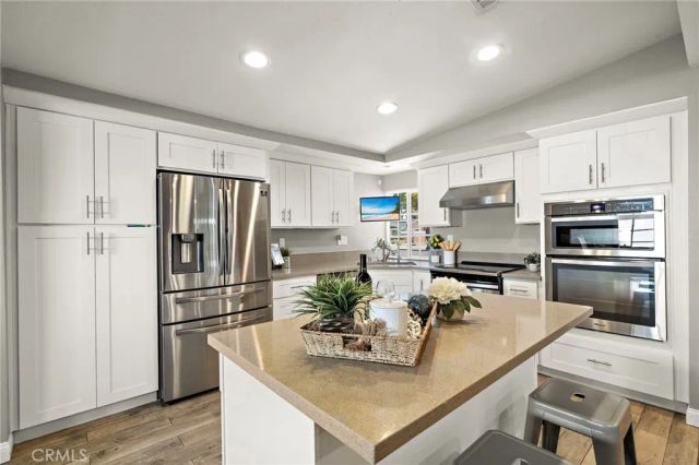 9206 La Colonia Avenue, Fountain Valley, CA 92708