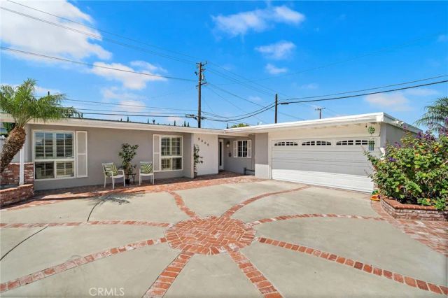 9206 La Colonia Avenue, Fountain Valley, CA 92708