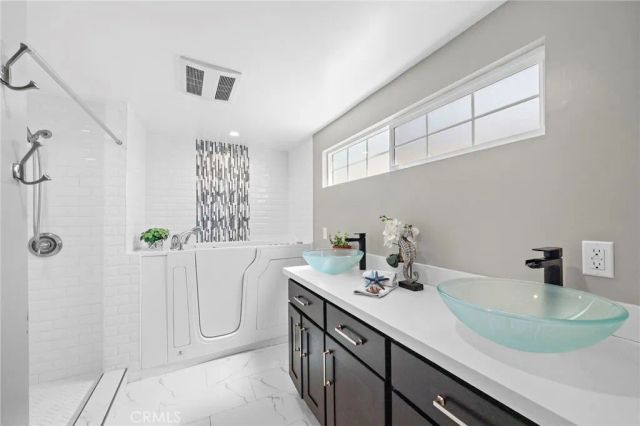 9206 La Colonia Avenue, Fountain Valley, CA 92708