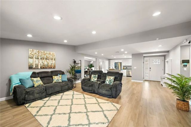 9206 La Colonia Avenue, Fountain Valley, CA 92708