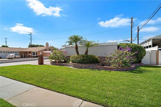 9206 La Colonia Avenue, Fountain Valley, CA 92708