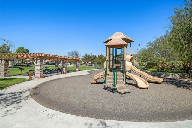 9206 La Colonia Avenue, Fountain Valley, CA 92708