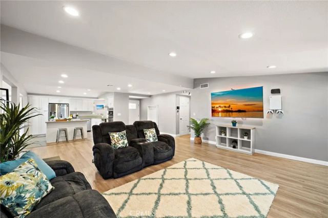 9206 La Colonia Avenue, Fountain Valley, CA 92708