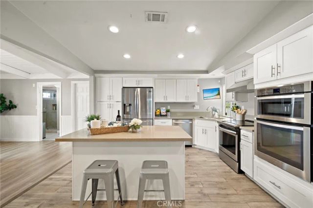 9206 La Colonia Avenue, Fountain Valley, CA 92708