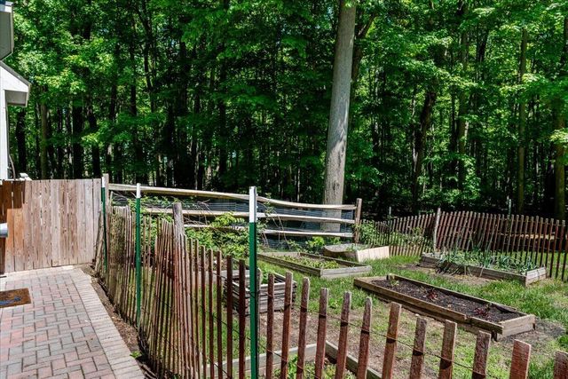 2920 N Harris Road, Ypsilanti, MI 48198