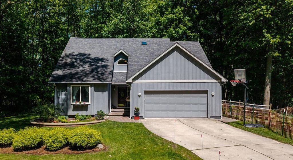 2920 N Harris Road, Ypsilanti, MI 48198